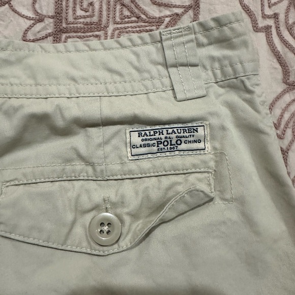 Kids Polo Ralph Lauren Cargo Shorts like new only wore once - Picture 3 of 4
